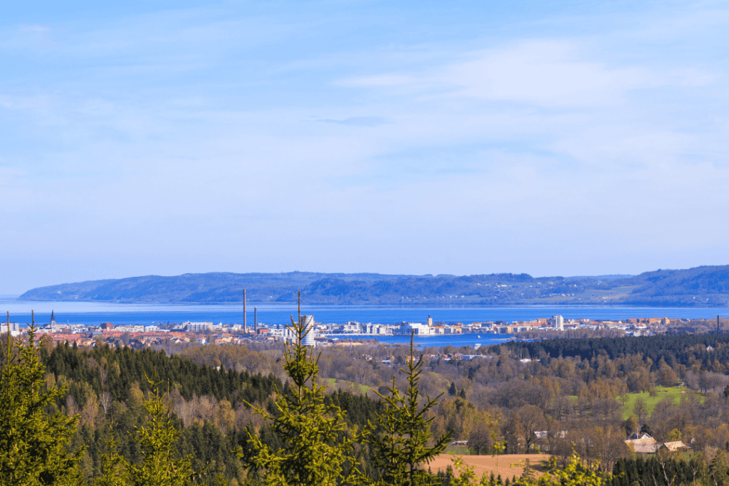 Utsikt över Jönköping en höstdag